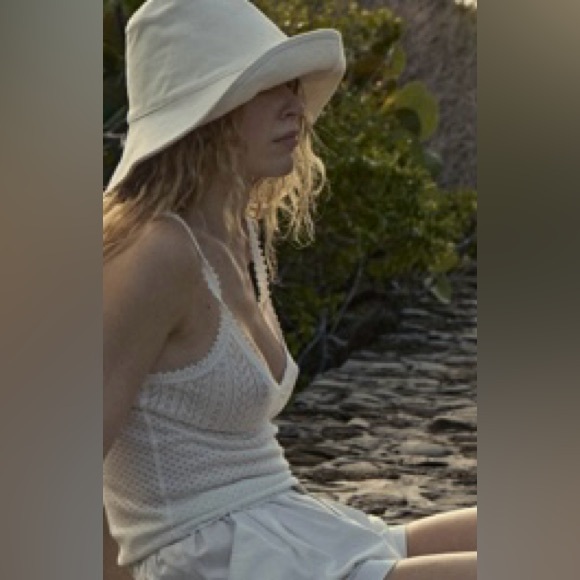 Dôen Lark Hat - Picture 5 of 5